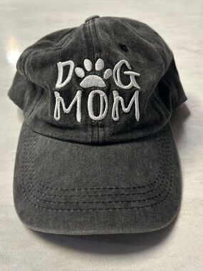 Dog Mom Embroidered Baseball Cap - Black